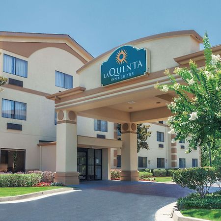 La Quinta By Wyndham Jackson Airport Hotel Pearl Exterior photo